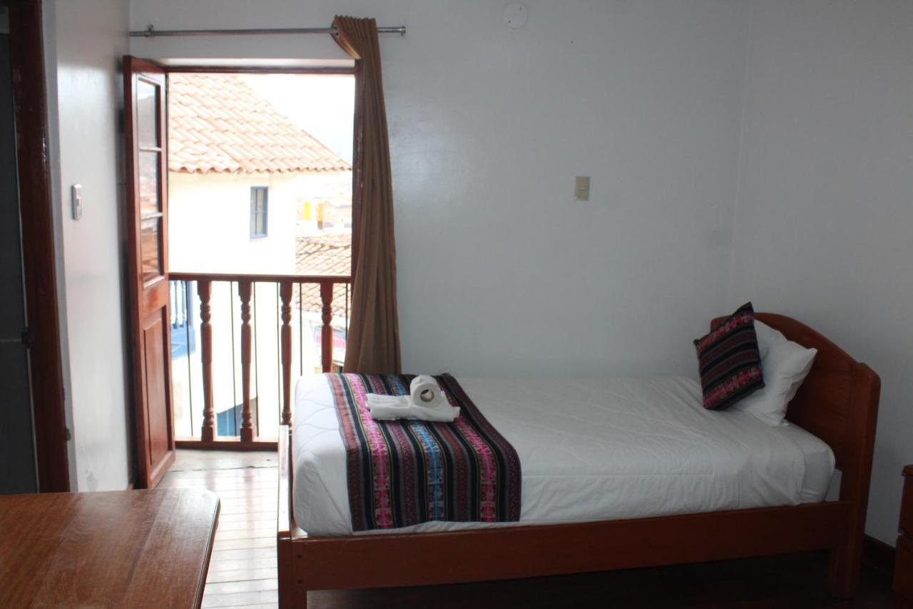 Hostal Turistico Illapa Cusco 119 Kültér fotó